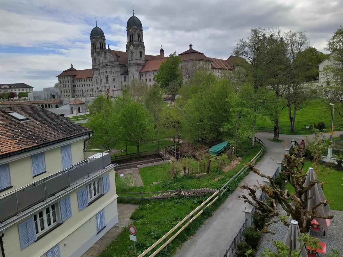 Gasthaus Meinradsberg 아인지델른 외부 사진